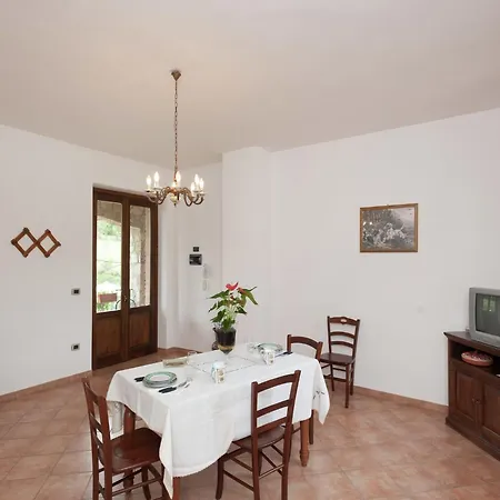 Feriehus Farmhouse Near Lake Trasimeno With Pool, Cleaning Included