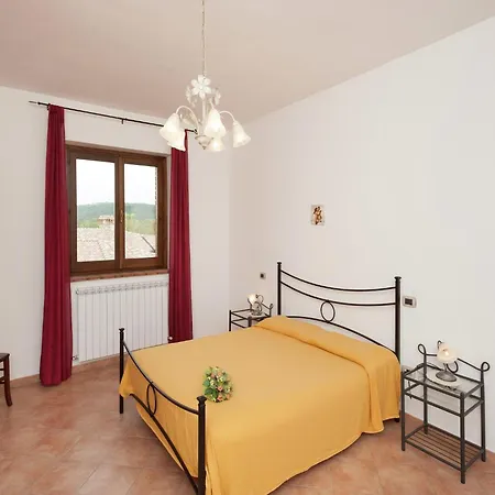 Farmhouse Near Lake Trasimeno With Pool, Cleaning Included Feriehus Passignano sul Trasimeno