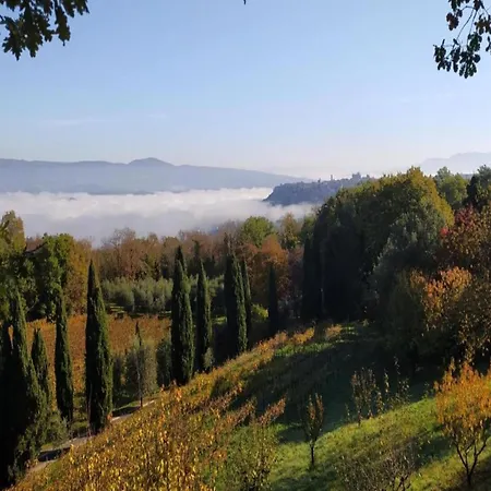 Farmhouse Near Lake Trasimeno With Pool, Cleaning Included
