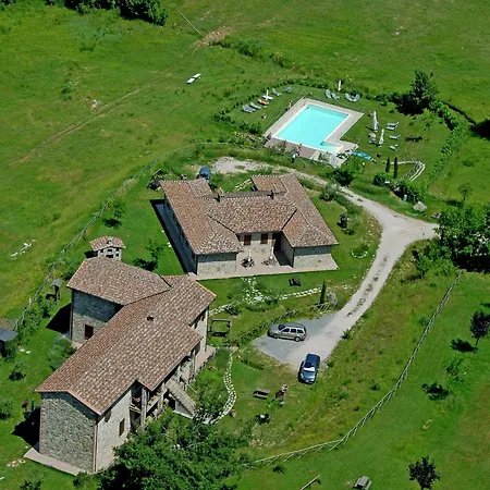 Farmhouse Near Lake Trasimeno With Pool, Cleaning Included Feriehus Passignano sul Trasimeno